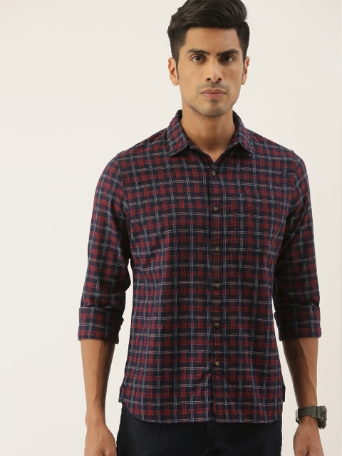 

SINGLE Men Navy Blue & Red Slim Fit Checked Casual Shirt