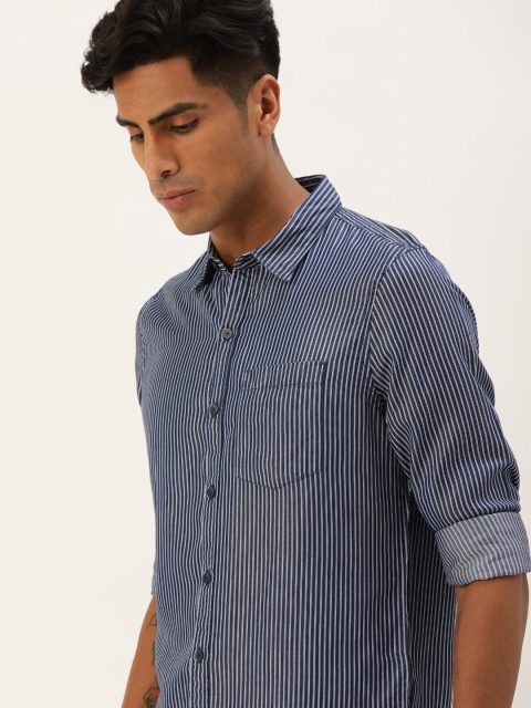 

SINGLE Men Navy Blue & White Slim Fit Striped Casual Shirt