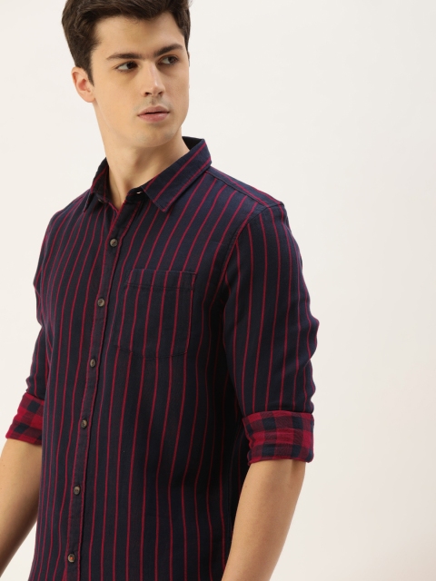 

SINGLE Men Navy Blue & Red Slim Fit Striped Casual Shirt