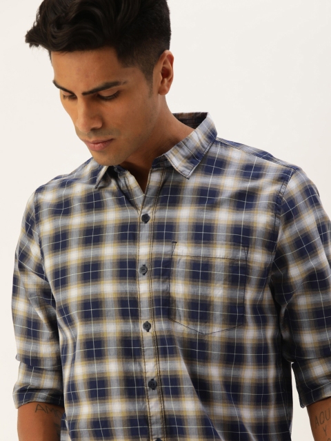 

SINGLE Men Navy Blue Slim Fit Checked Casual Shirt