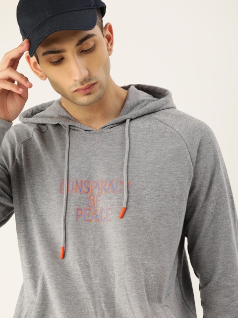 

SINGLE Men Grey Melange Solid Hooded Sweatshirt with Printed Detail