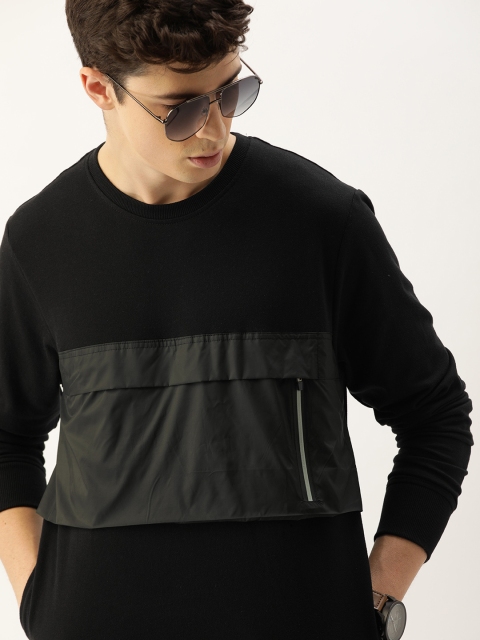 

SINGLE Men Black Solid Sweatshirt