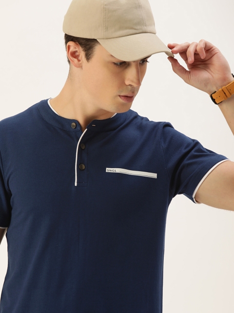 

SINGLE Men Navy Blue Solid Slim Fit Henley Neck T-shirt