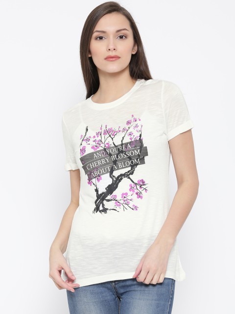 

Vero Moda Off-White Printed T-shirt