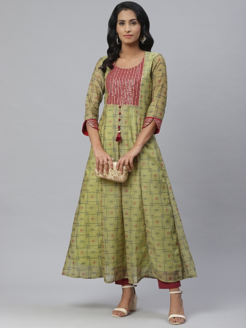 

PINKSKY Women Green & Red Printed Kurta with Trousers
