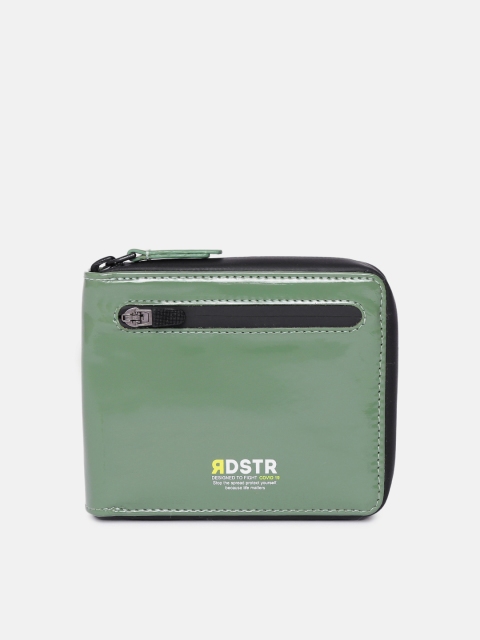 

Roadster Men Green Solid Zip Around Wallet