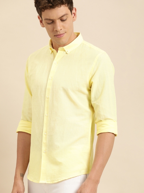 

ether Men Yellow Regular Fit Solid Cotton Linen Casual Shirt