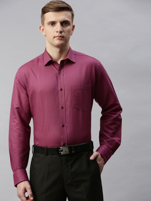 

Park Avenue Men Maroon Regular Fit Solid Formal Linen Shirt