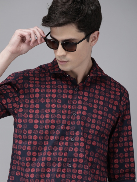 

Park Avenue Men Red & Navy Blue Slim Fit Printed Casual Shirt