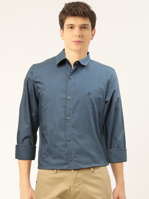 

United Colors of Benetton Men Navy Blue Slim Fit Solid Smart Casual Shirt