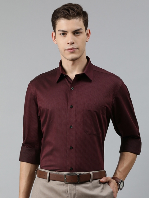 

Arrow Men Burgundy Regular Fit Self Design Formal Shirt