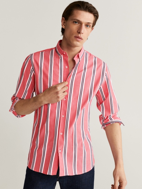 

MANGO MAN Pink & White Regular Fit Striped Casual Shirt