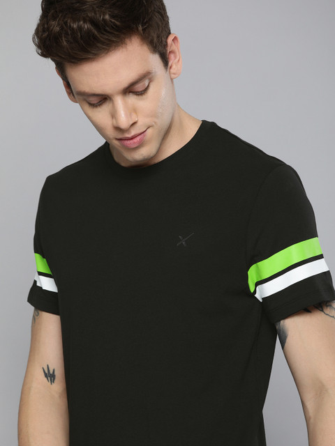 

HRX by Hrithik Roshan Men Jet Black Solid Bio-Wash Antimicrobial Lifestyle T-shirt