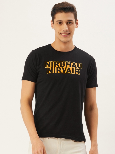 

PRINTOCTOPUS Men Black & Mustard Yellow Printed Round Neck T-shirt