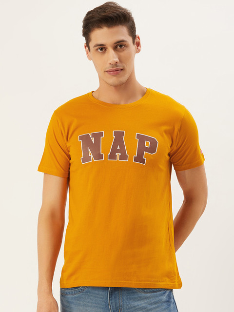 

PRINTOCTOPUS Men Mustard Yellow Printed Round Neck T-shirt