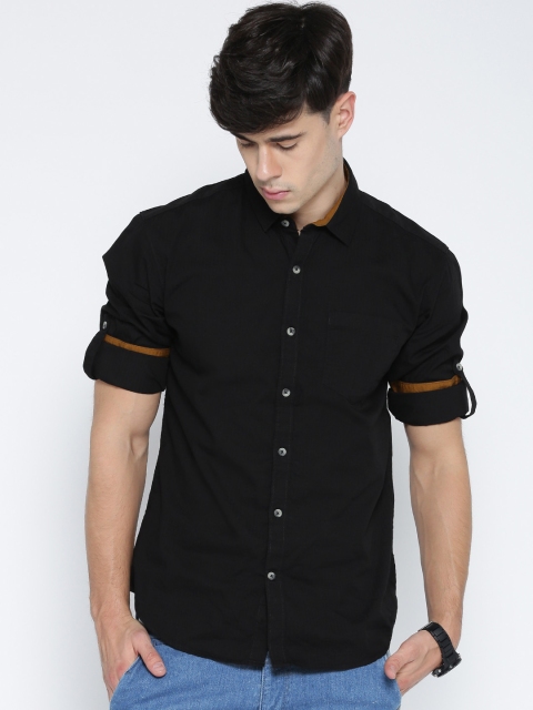 

Highlander Black Slim Fit Casual Shirt