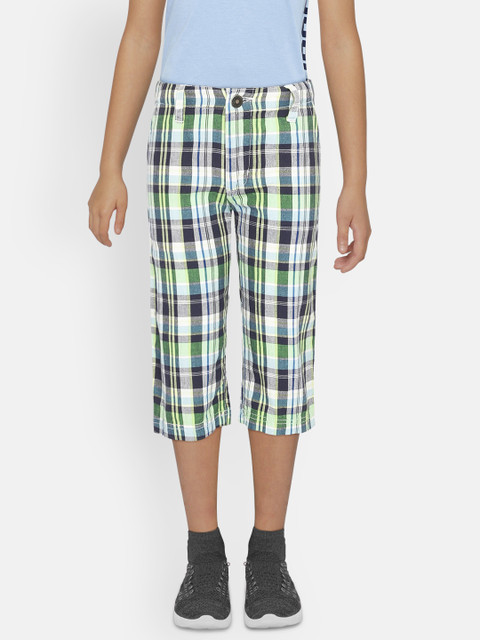 

UNDER FOURTEEN ONLY Boys Green & Blue Checked Regular Fit Three-Fourth Shorts