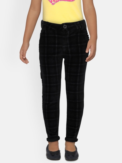 

UNDER FOURTEEN ONLY Girls Black Regular Fit Checked Trousers