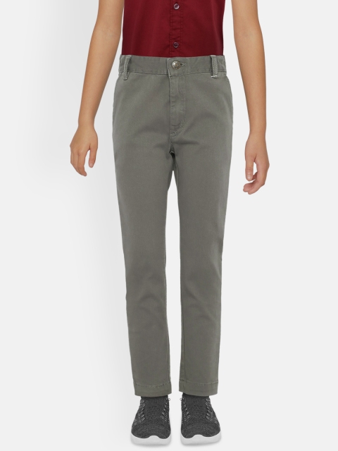 

UNDER FOURTEEN ONLY Boys Grey Regular Fit Solid Chinos