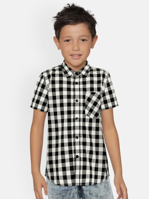 

UNDER FOURTEEN ONLY Boys Black & White Regular Fit Checked Casual Shirt