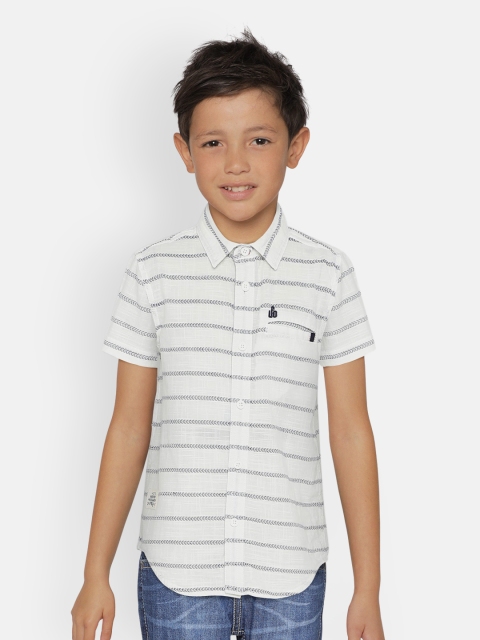 

UNDER FOURTEEN ONLY Boys White & Blue Regular Fit Striped Casual Shirt