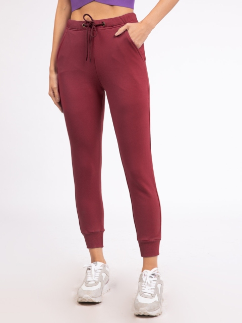 

Bewakoof Women Maroon Solid Slim-Fit Joggers