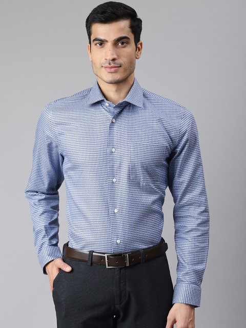 

Blackberrys Men Blue Smart Fit Houndstooth Patterned Non-Iron Formal Shirt