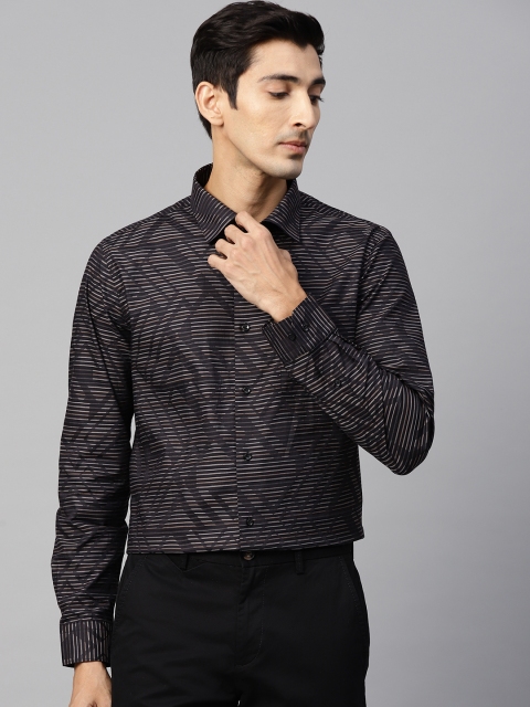 

Blackberrys Men Black & Off-White Yellow Slim Fit Printed Party Shirt