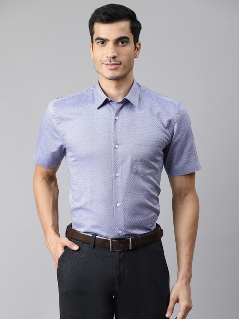 

Blackberrys Men Blue & White Slim Fit Chevron Patterned Formal Shirt