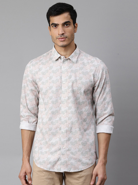 

Blackberrys Men Off-White & Beige Trim Slim Fit Abstract Print Casual Shirt