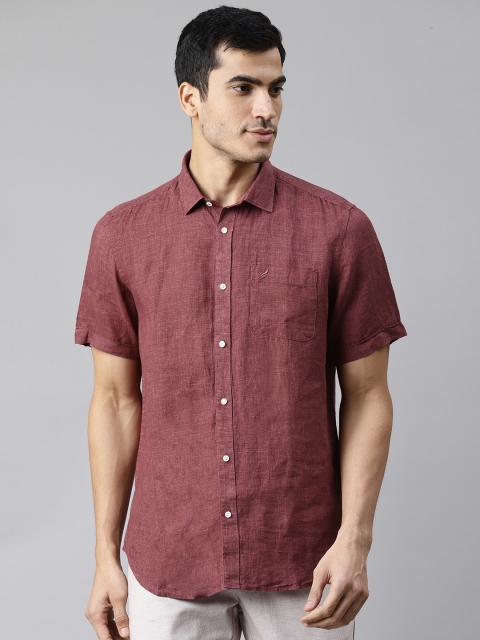 

Blackberrys Men Maroon Slim Fit Solid Casual Shirt