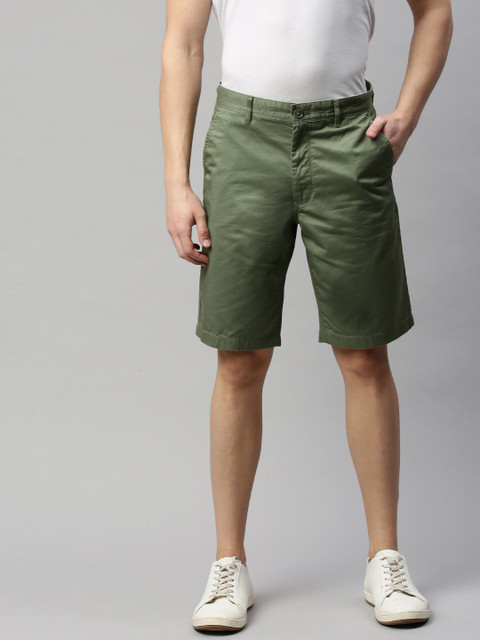 

Indian Terrain Men Olive Green Solid Regular Fit Chino Shorts