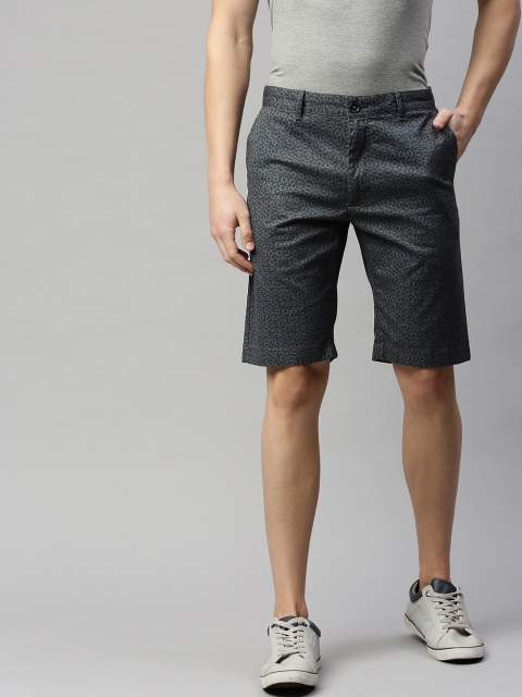 

Indian Terrain Men Grey & Navy Blue Printed Slim Fit Chino Shorts