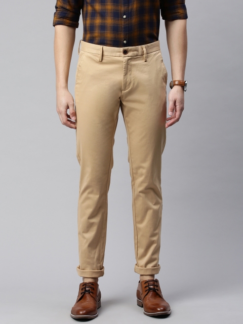 

Indian Terrain Men Beige Brooklyn Slim Fit Solid Chinos