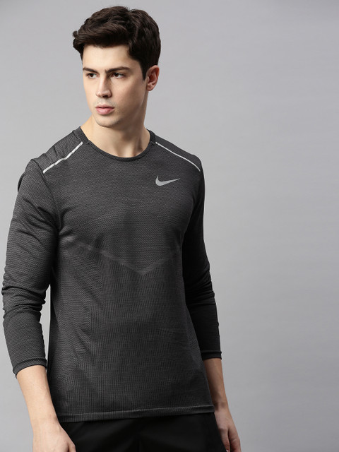 

Nike Men Black Self Design TECHKNIT ULTRA LS Dri-Fit Round Neck Running T-shirt