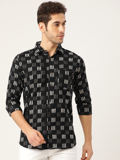 

Tistabene Men Black & White Slim Fit Block Print Casual Shirt