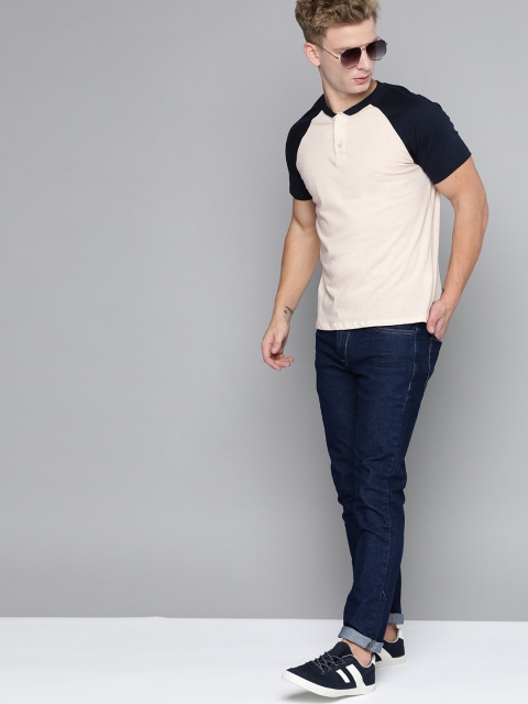 

Harvard Men Off-White Solid Henley Neck T-shirt