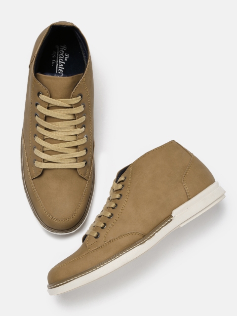 

Roadster Men Brown Casual Shoes