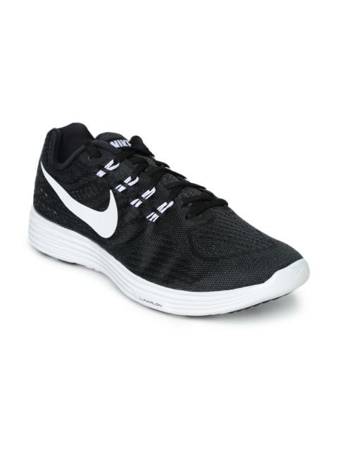 

Nike Men Black LUNARTEMPO Running Shoes