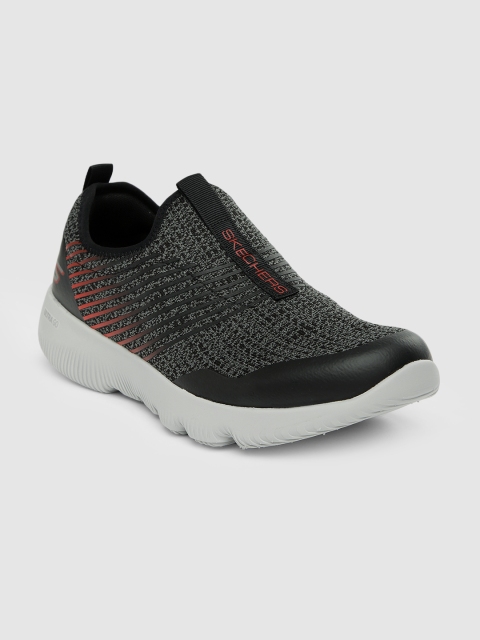 

Skechers Men Black GO RUN FOCUS-RAPTOR Running Shoes
