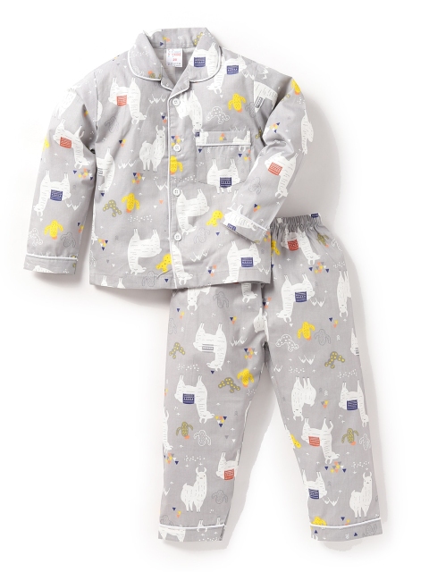 

NAUTI KIDZ Boys Grey & White Printed Night suit