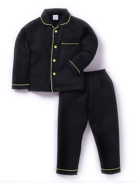 

NAUTI KIDZ Boys Black Solid Night Suit