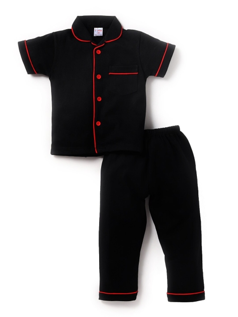 

NAUTI KIDZ Boys Black Solid Night Suit