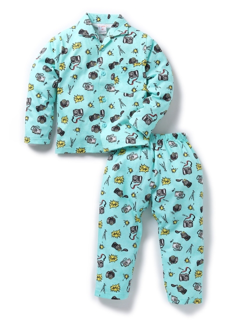 

NAUTI KIDZ Boys Sea Green & Black Camera Printed Night Suit