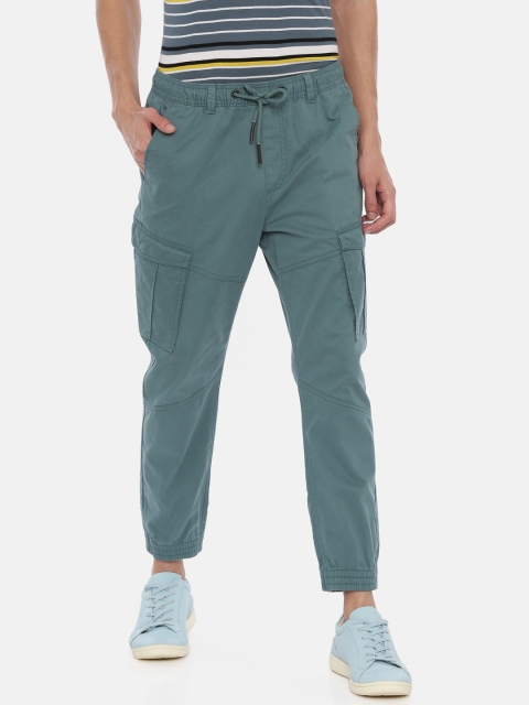 

Breakbounce Men Green Slim Fit Solid Cargos