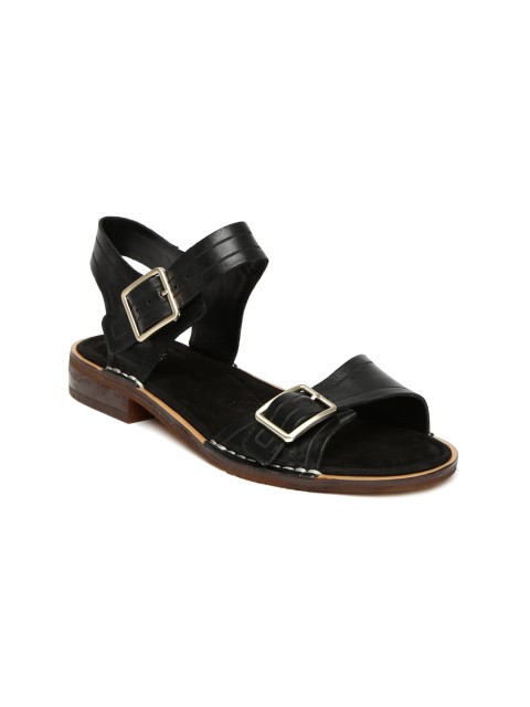 

Clarks Women Black Leather Flats