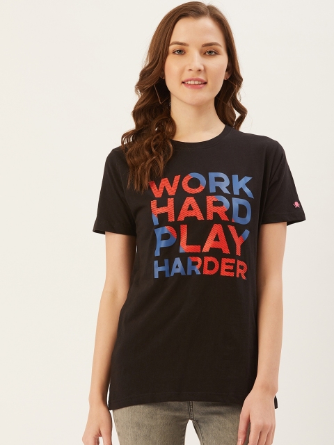 

PRINTOCTOPUS Women Black & Red Printed Round Neck T-shirt