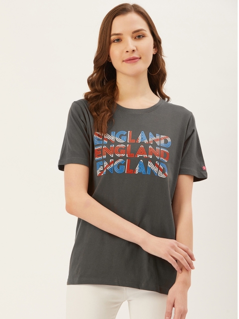 

PRINTOCTOPUS Women Charcoal Grey & Red Printed Round Neck T-shirt