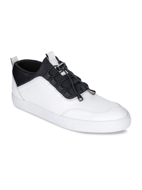 

CASOR Men White & Black Colourblocked Sneakers