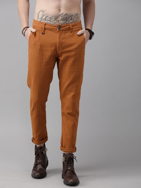 

Roadster Men Rust Orange Slim Fit Self Design Chinos